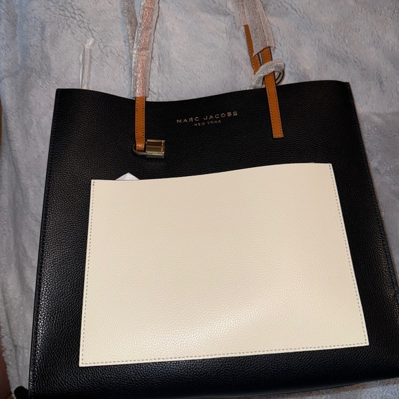 Marc Jacobs Grind Colorblock Leather Tote Bag in Smoked Almond Multi - Picture 10 of 10